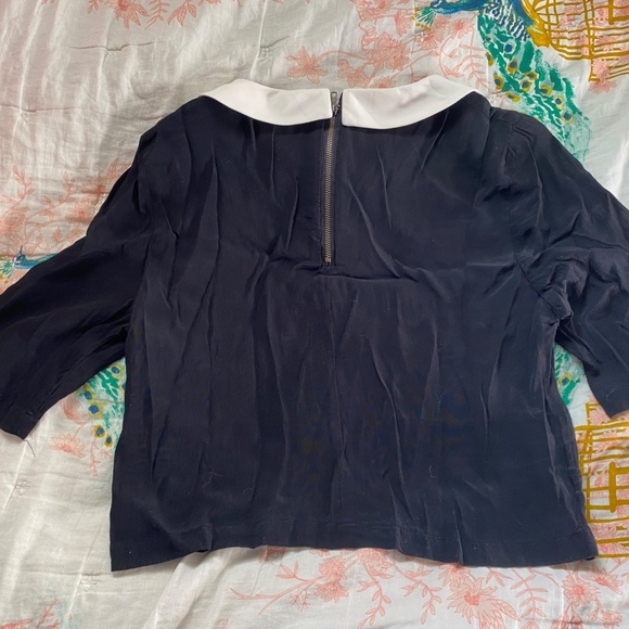 Peter Pan Collar Crop Blouse - Picture 2 of 4